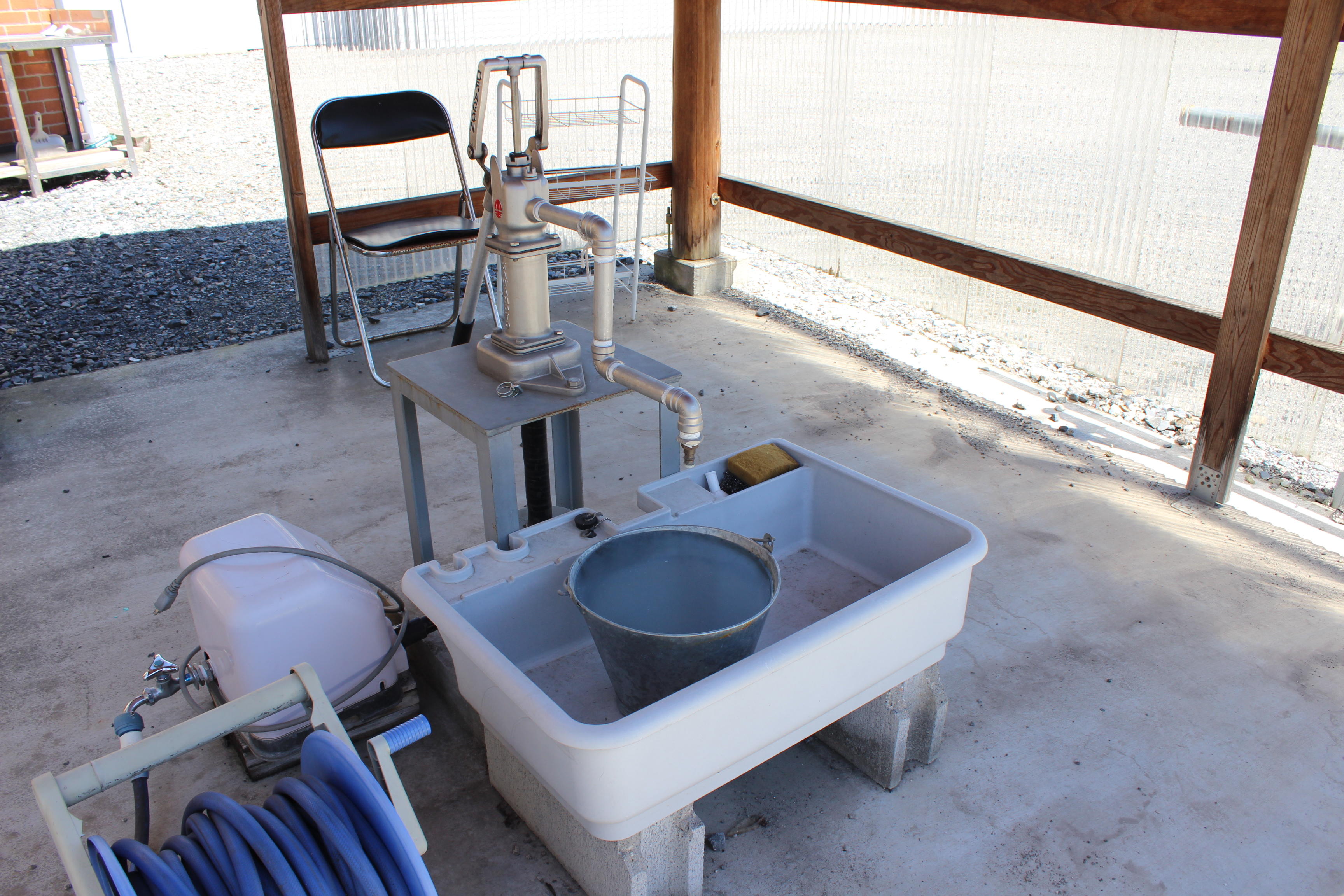 地域の公民館には防災井戸も設置されているので災害時にも安心です。